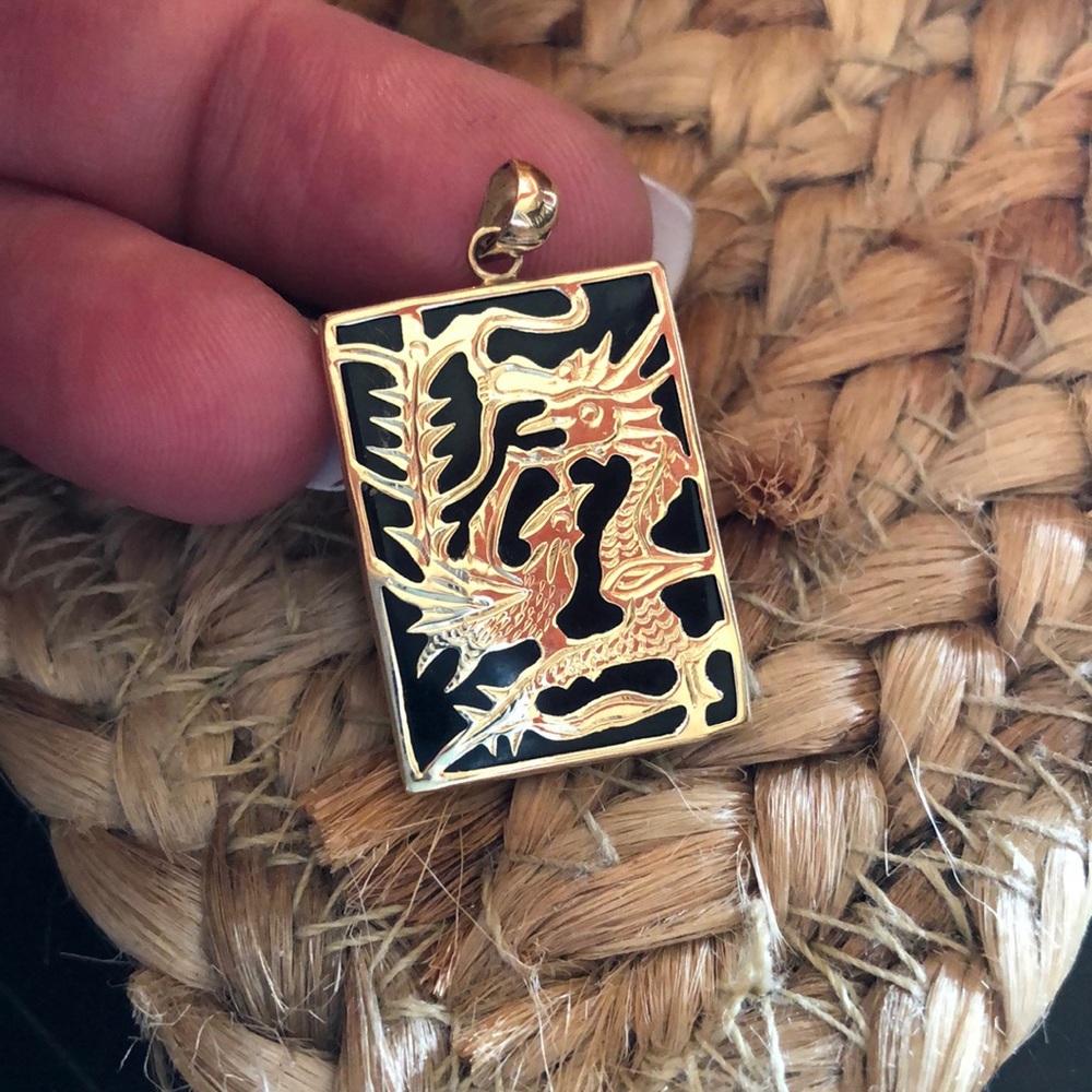 14 k yg and black jade pendant. Rooster & dragon